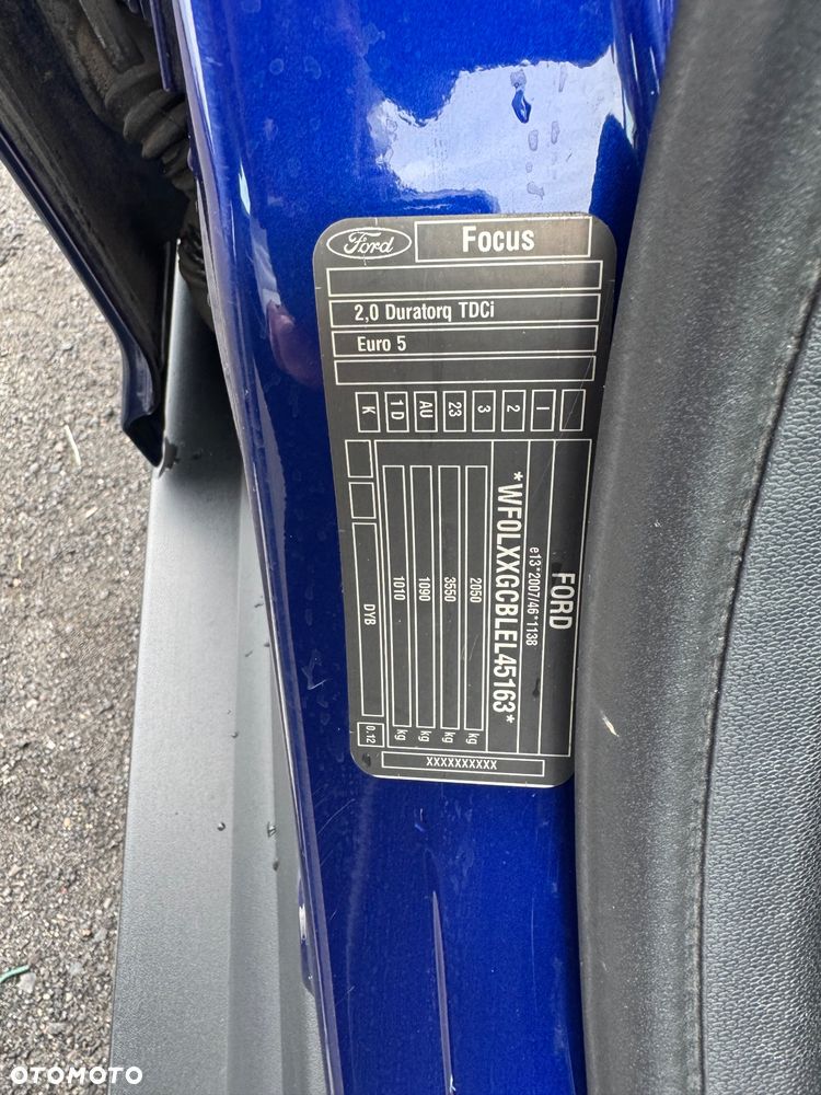 Ford Focus - 32