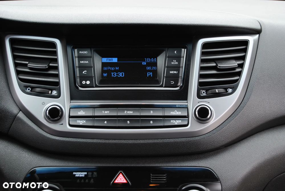 Hyundai Tucson blue 1.7 CRDi 2WD Style - 24