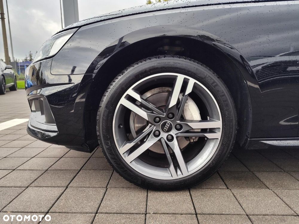 Audi A4 Limousine - 18