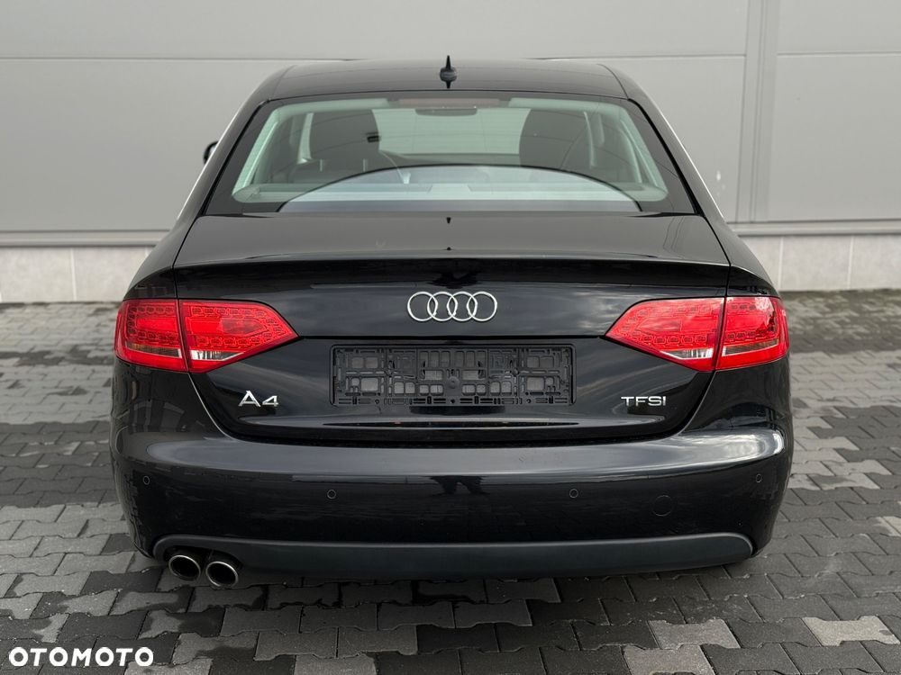 Audi A4 Limousine - 7