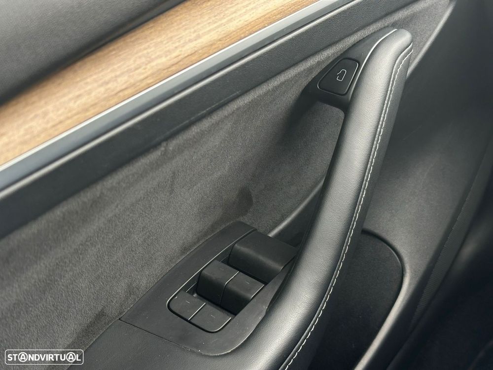 Tesla Model 3 Standard RWD Plus - 15