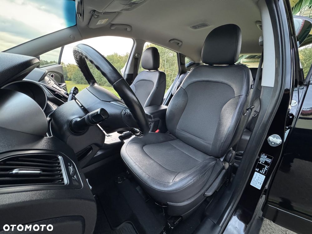 Hyundai ix35 2.0 2WD Automatik Trend - 26