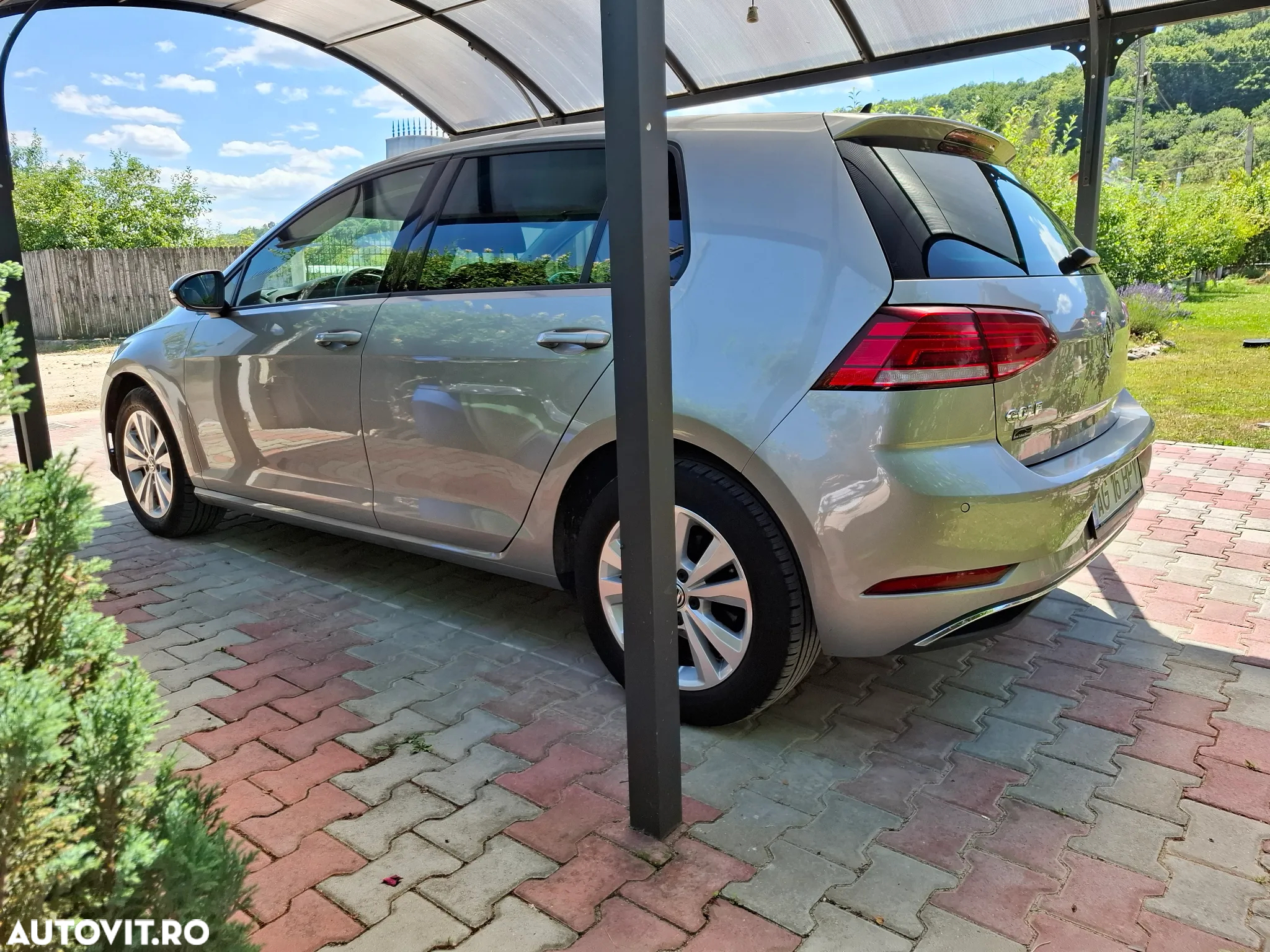Volkswagen Golf 1.0 TSI Comfortline - 10