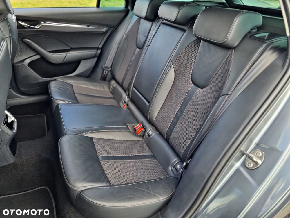 Skoda Octavia 1.5 TSI e-TEC DSG Exclusive - 24