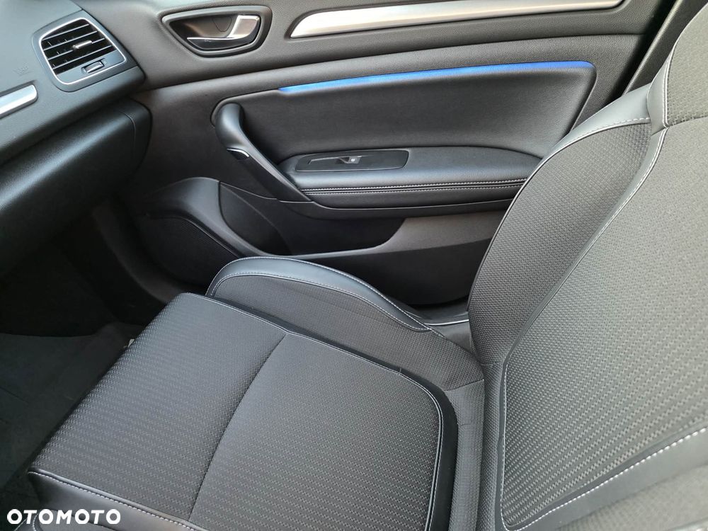 Renault Megane 1.3 TCe FAP Intens - 23