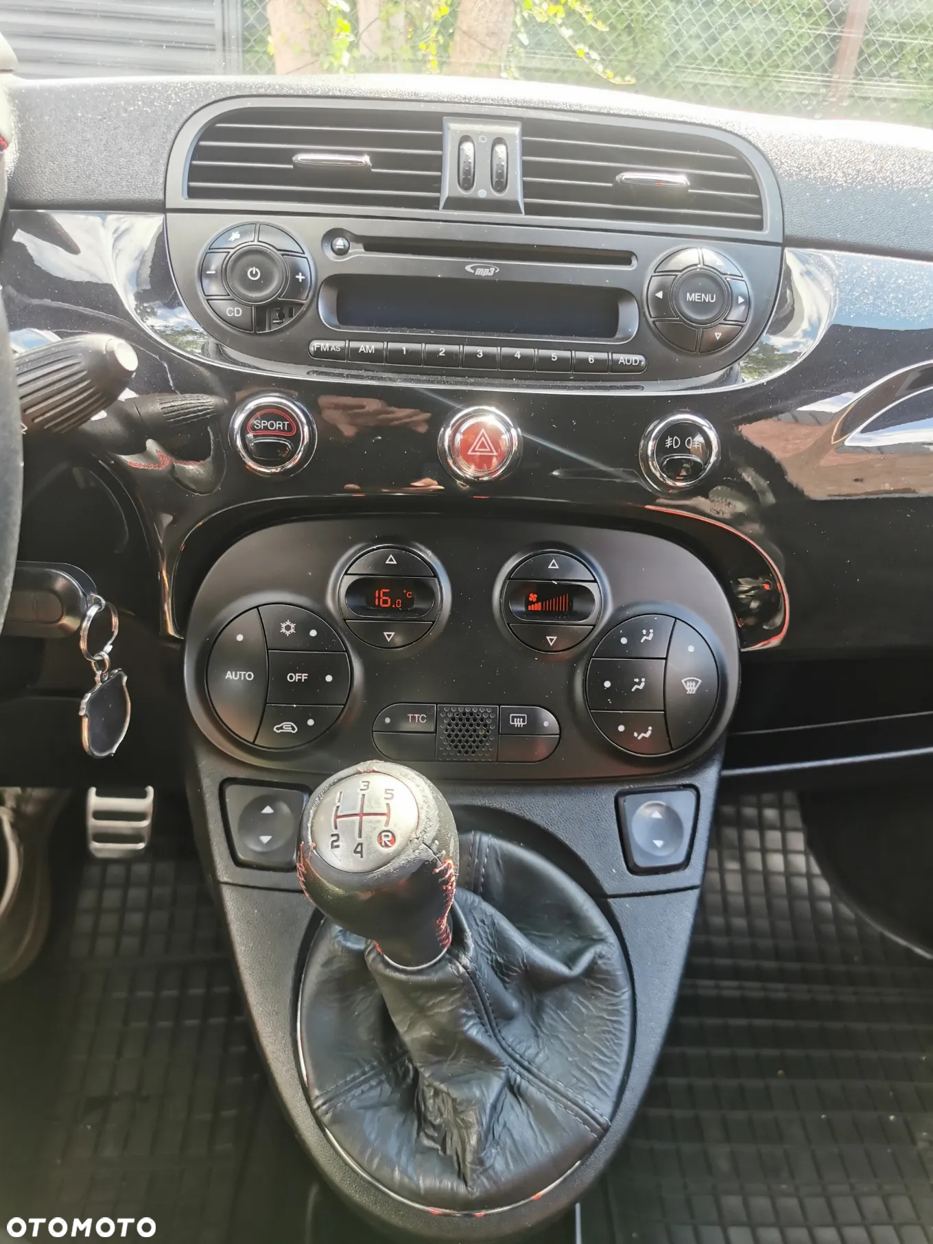 Abarth 500 ver-c-1-4-16v-abarth - 8