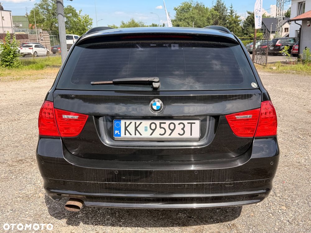 BMW Seria 3 318i Edition Lifestyle - 4