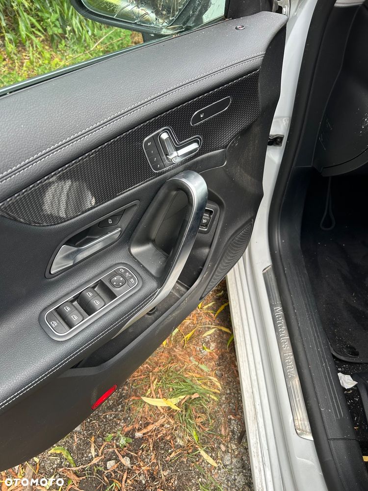 Mercedes-Benz CLA - 22