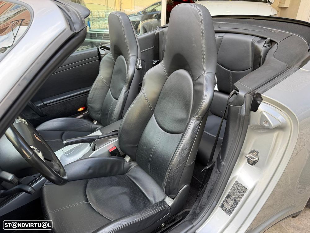 Porsche 911 (997) Carrera 4 S - 34