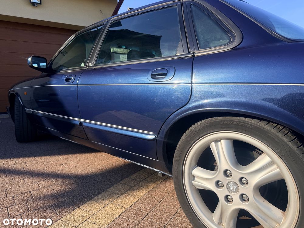 Jaguar XJR Standard - 13