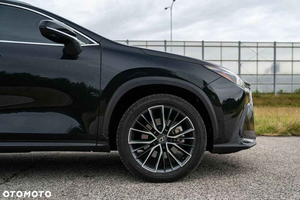 Lexus NX 450h+ E-FOUR Executive-Paket - 13