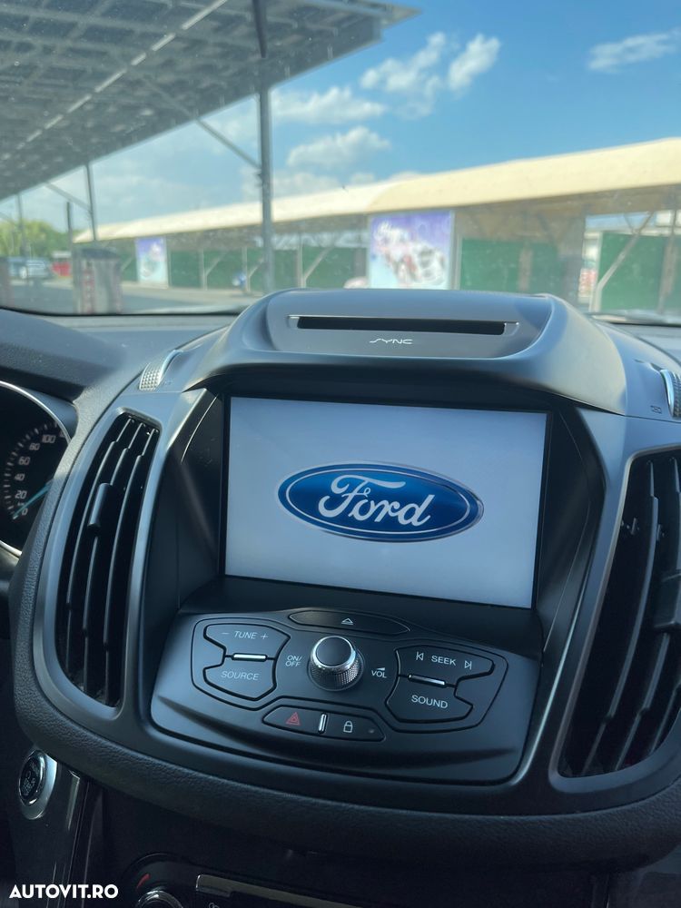 Ford Kuga 2.0 TDCi 2WD Titanium - 11