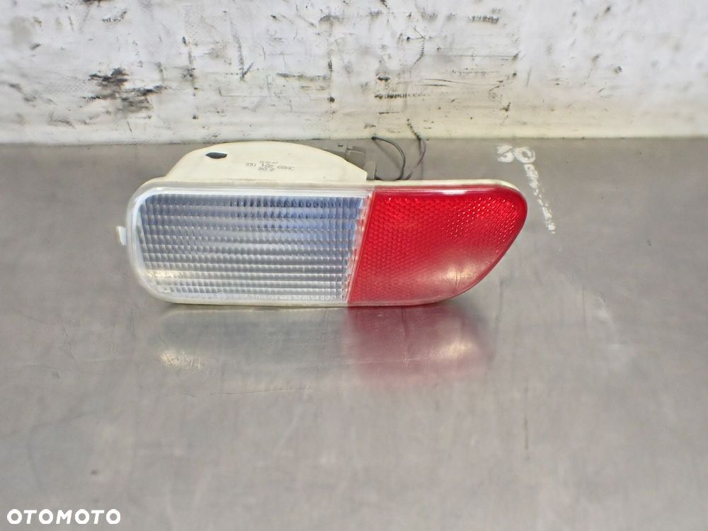 LAMPA PRAWA TYLNA W ZDERZAKU CHRYSLER PT CRUISER 2.4 LIFT 05116068AC - 2