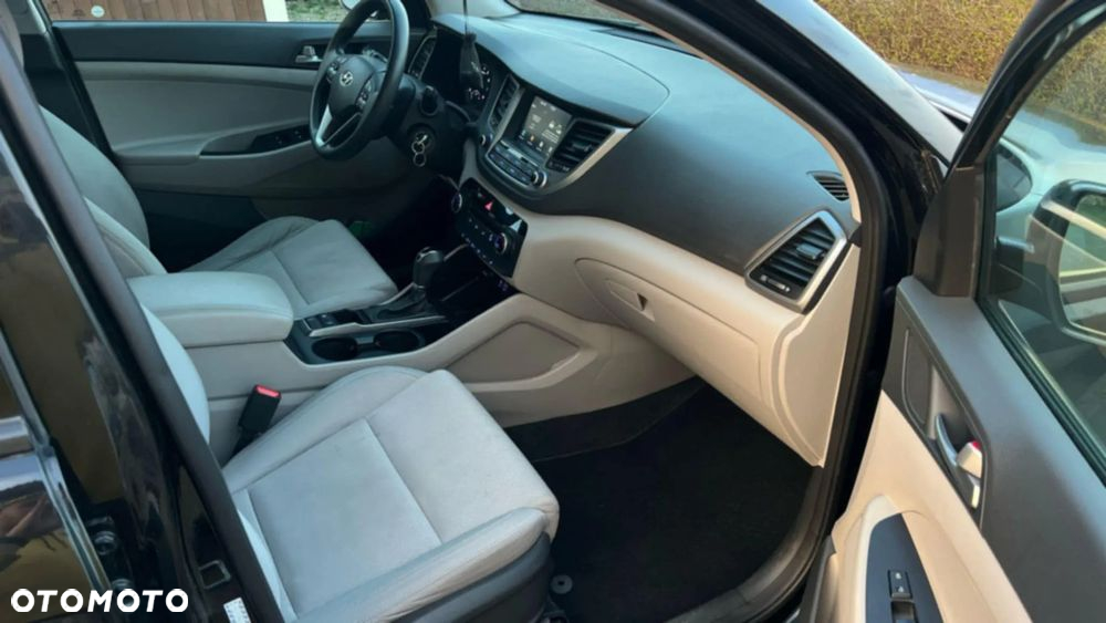 Hyundai Tucson - 11