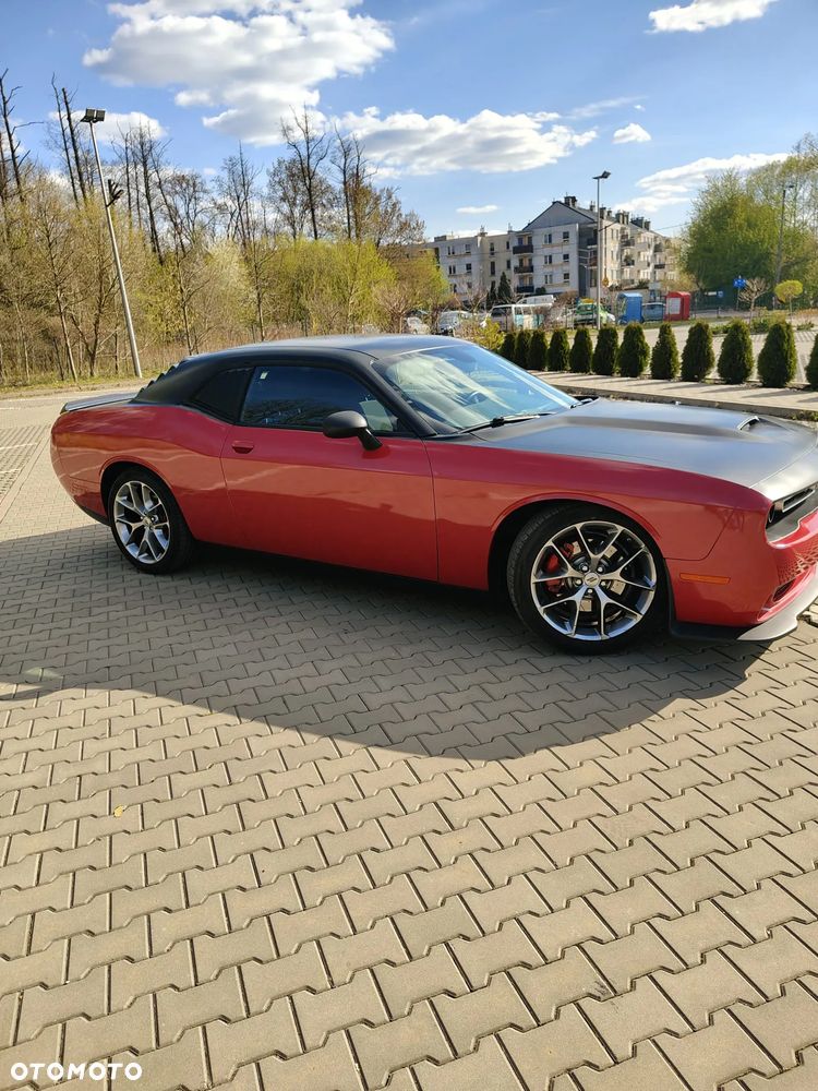 Dodge Challenger - 24