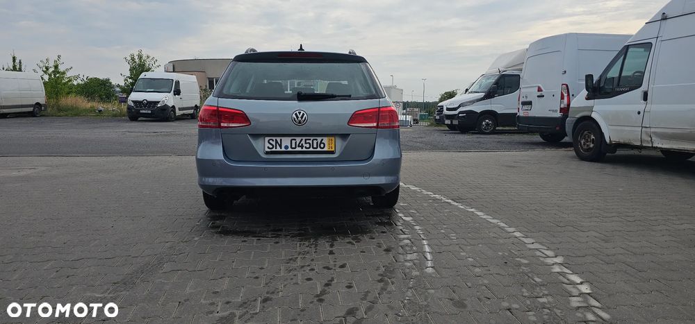 Volkswagen Passat - 8