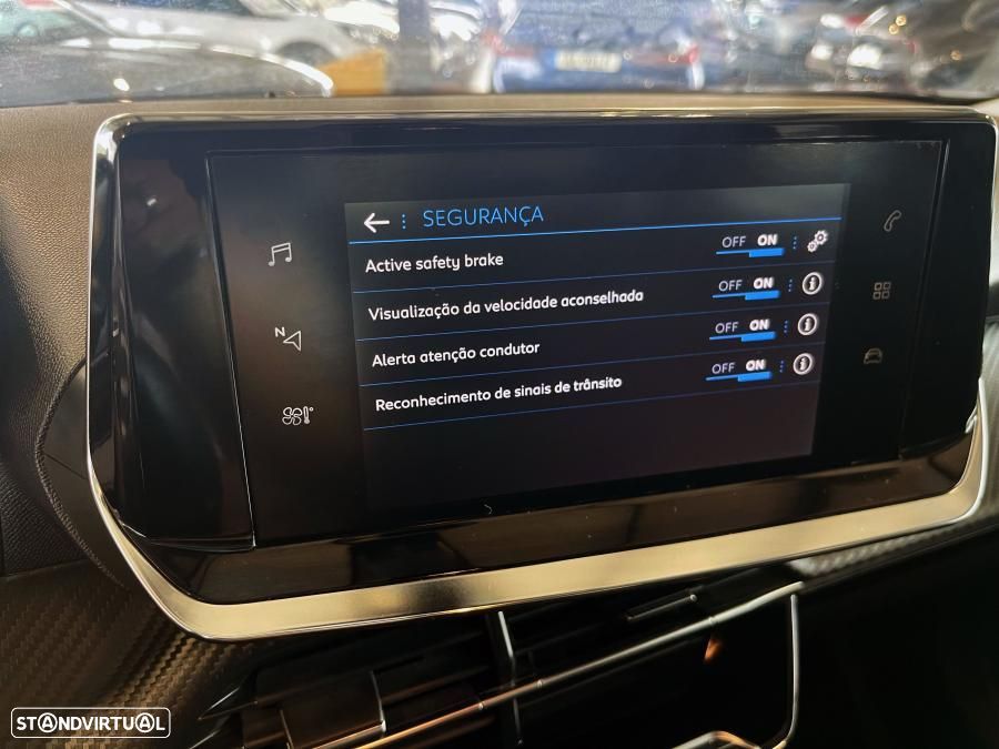 Peugeot 2008 1.2 PureTech Active Pack EAT8 - 19