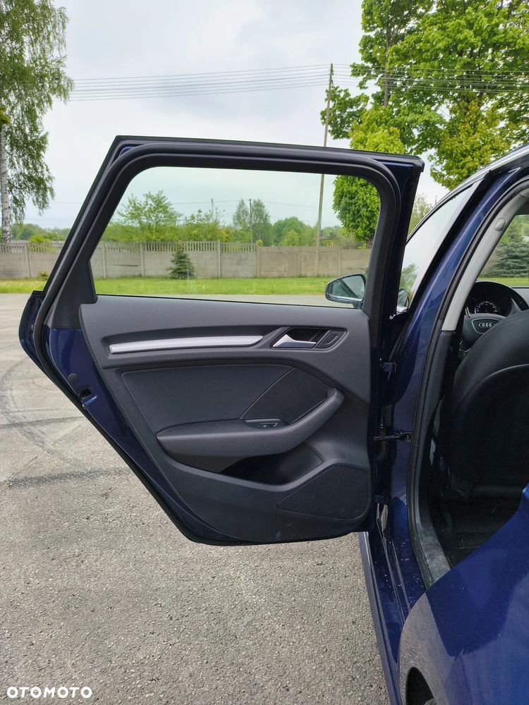 Audi A3 Sportback 1.6 TDI - 13