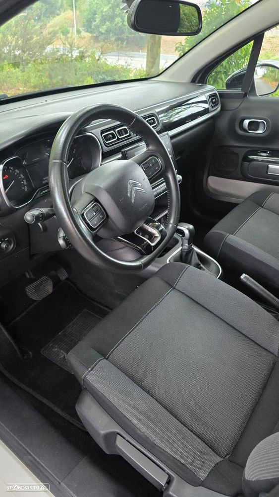 Citroën C3 1.2 PureTech Shine EAT6 - 20