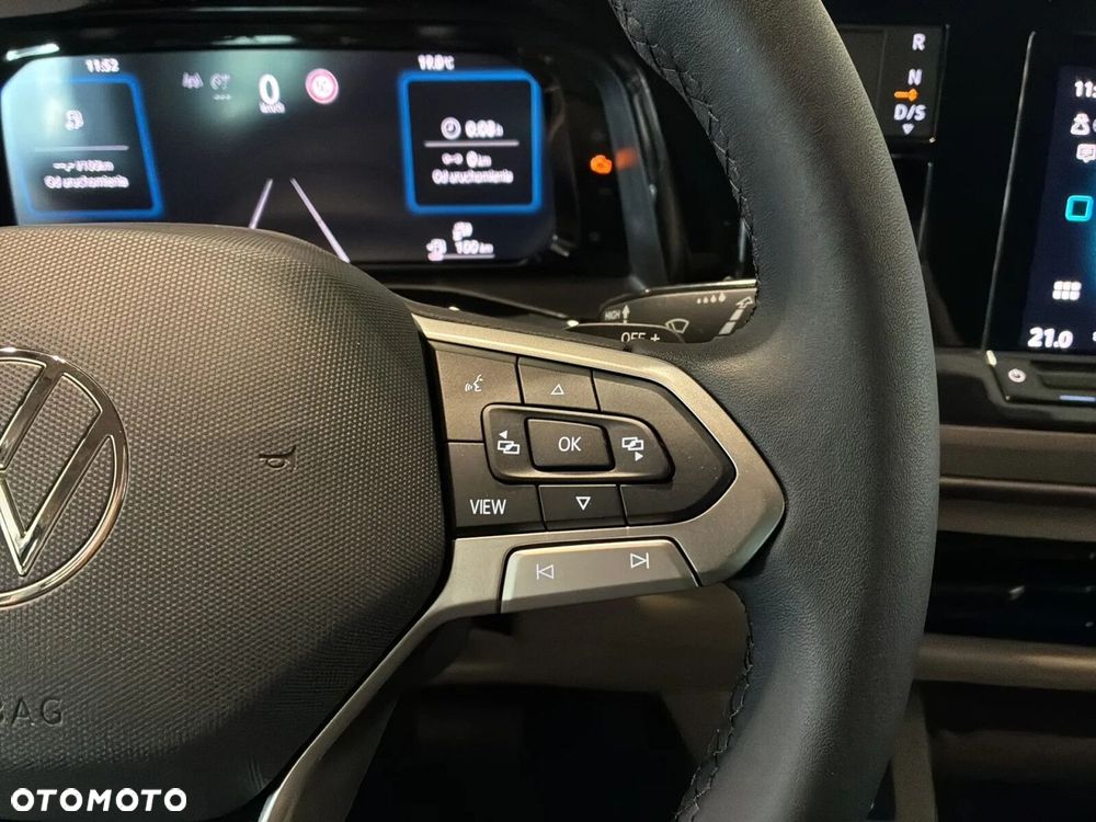 Volkswagen Multivan - 24