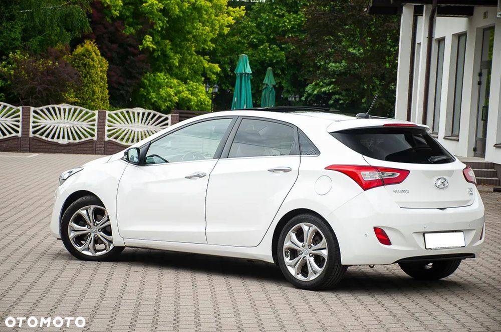 Hyundai i30 blue 1.6 CRDi Trend - 15