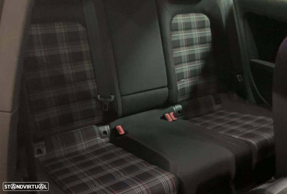 VW Golf 2.0 TSi GTi DSG Performance - 10