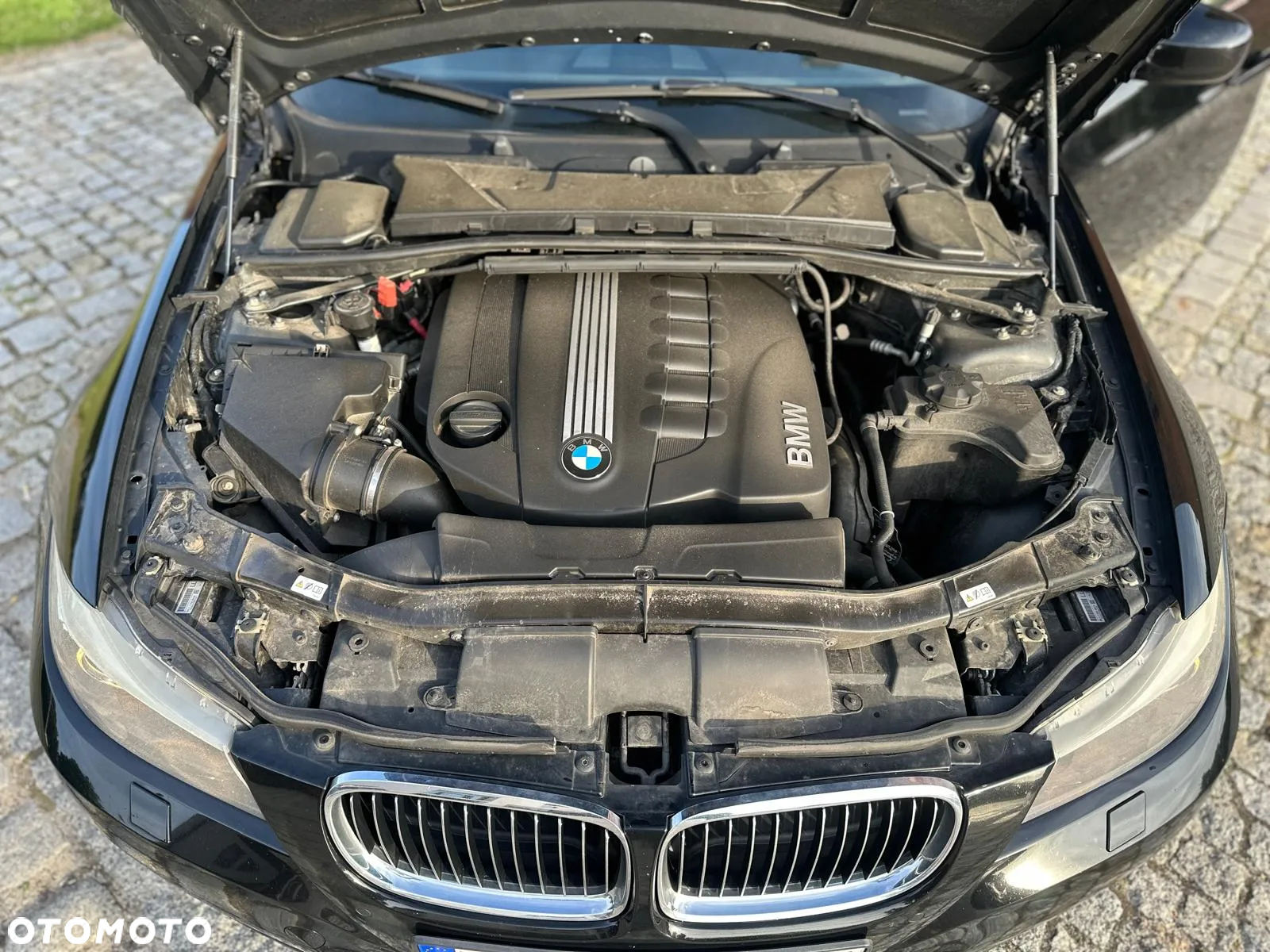 BMW Seria 3 325d DPF Touring - 10