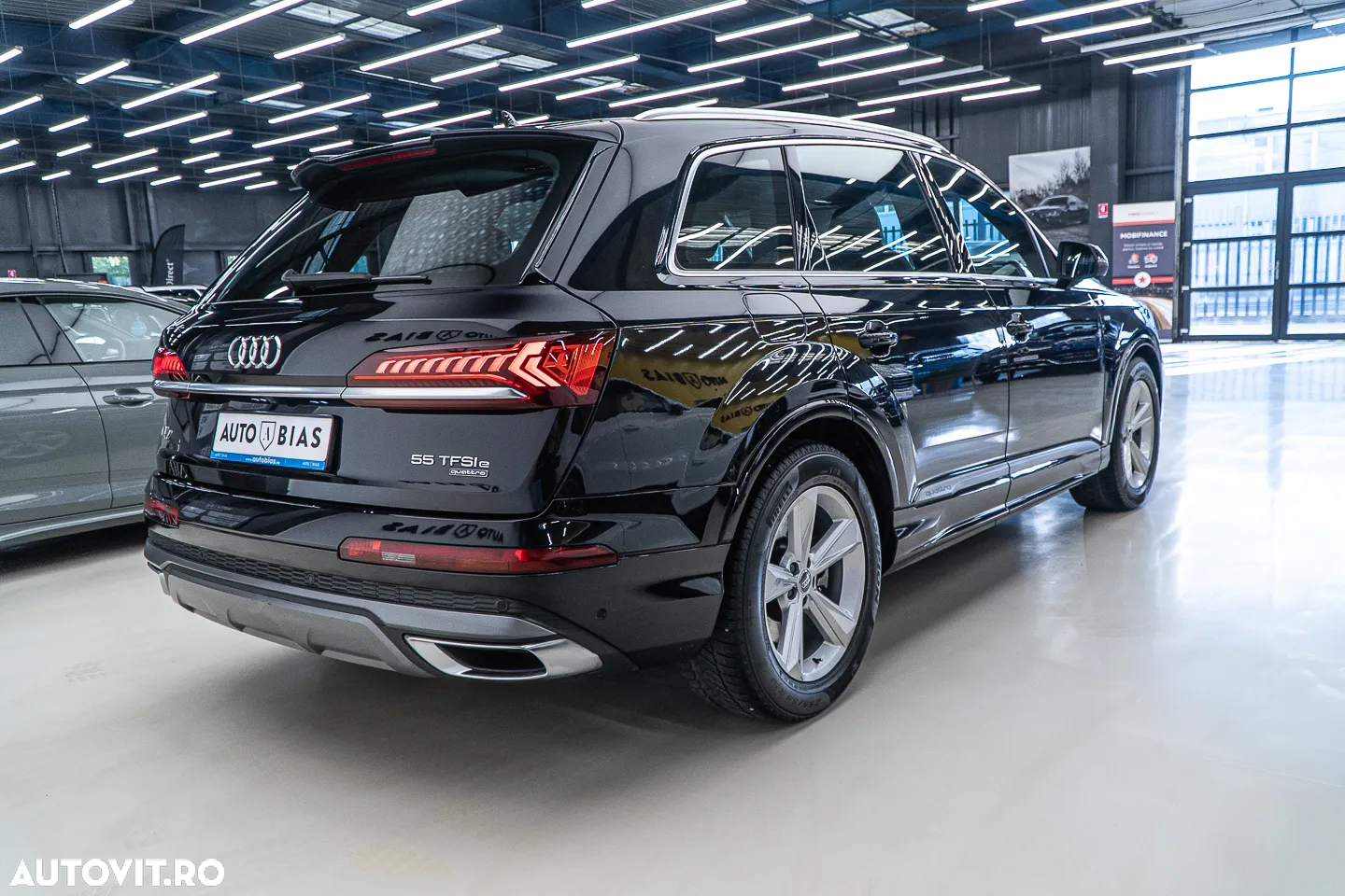 Audi Q7 55 TFSI e quattro Tiptronic PHEV S Line - 7