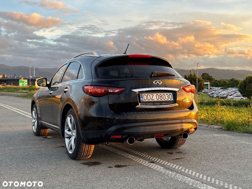 Infiniti FX FX30d S - 4