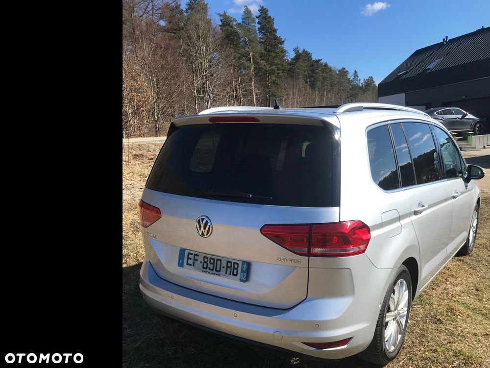 Volkswagen Touran 2.0 TDI SCR Highline - 3