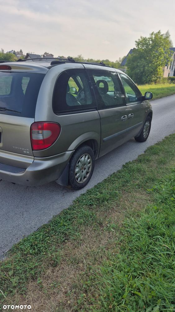 Chrysler Voyager 2.4 SE - 6