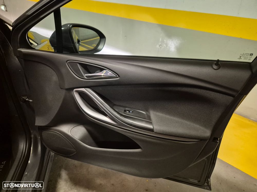 Opel Astra 1.6 CDTI Dynamic Sport S/S - 42