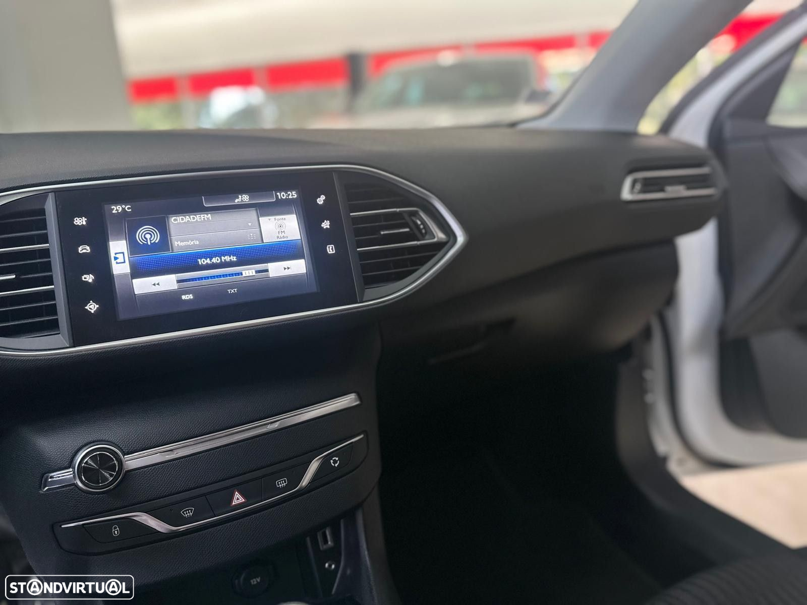 Peugeot 308 1.6 BlueHDi Style - 25