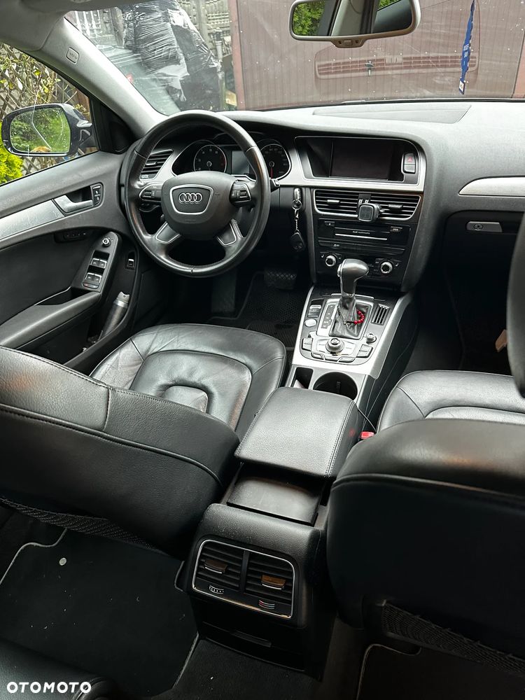 Audi A4 Limousine - 15