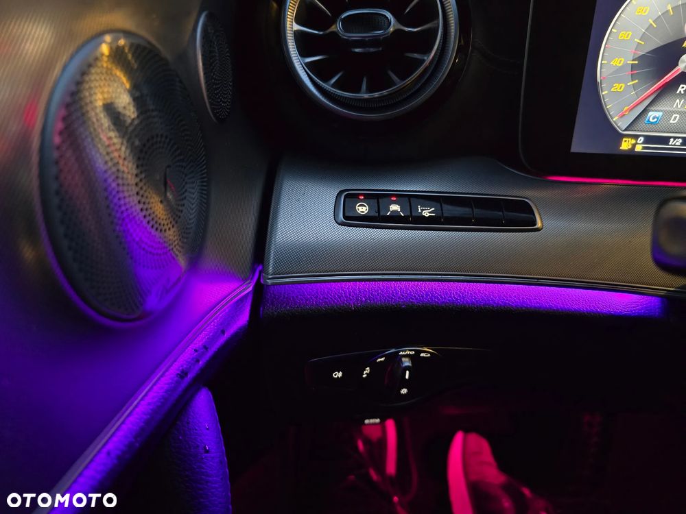 Mercedes-Benz Klasa E 200 Coupe 9G-TRONIC AMG Line - 29