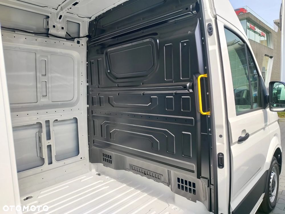 Volkswagen CRAFTER - 10