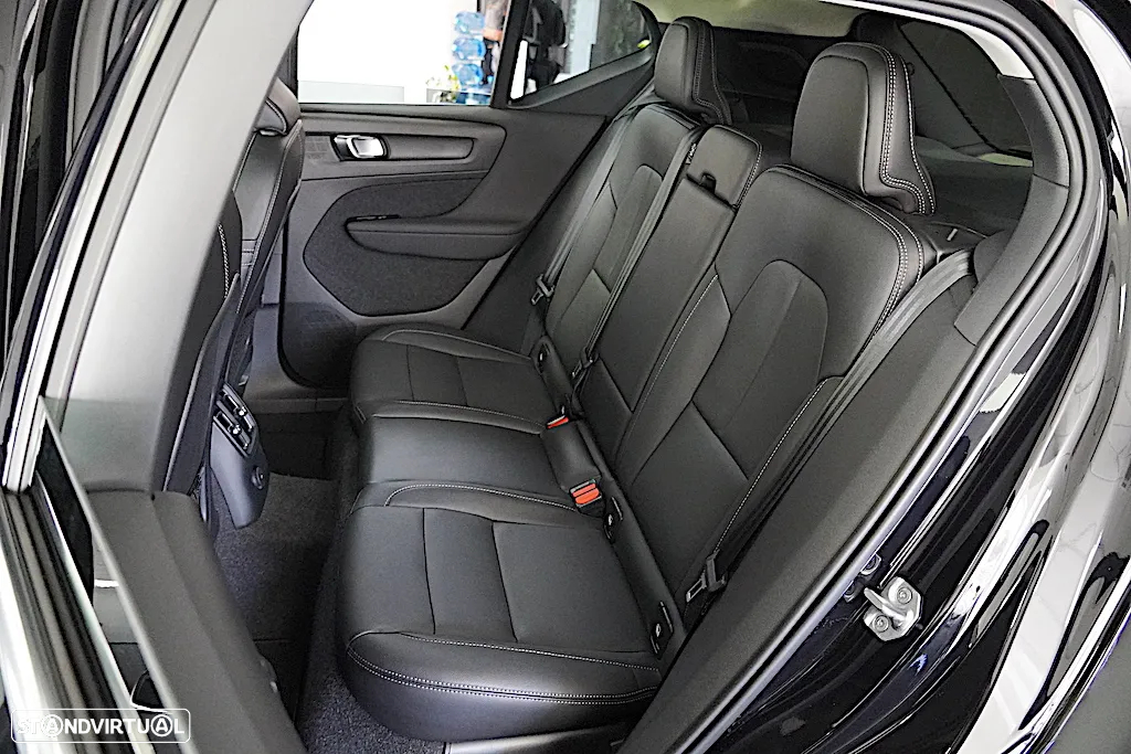 Volvo XC 40 1.5 T5 PHEV Inscription - 12