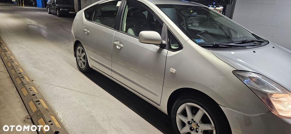 Toyota Prius 1.5 VVT-i Sol - 6