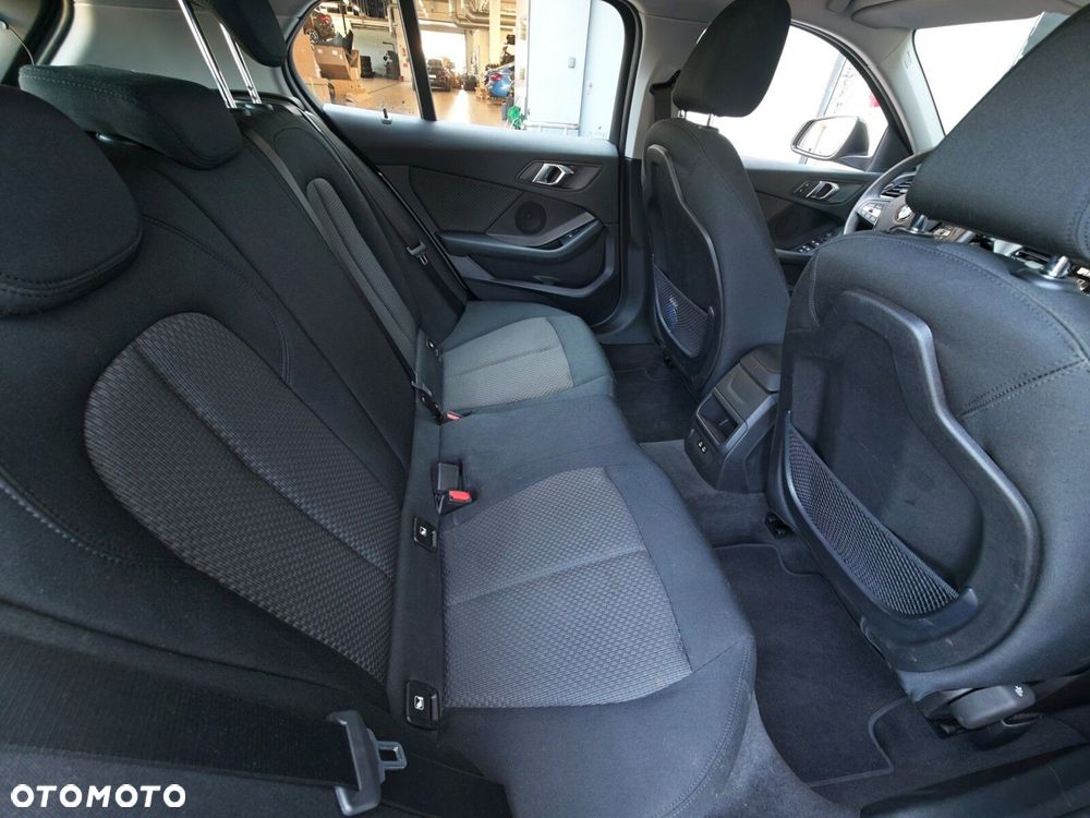 BMW Seria 1 - 23