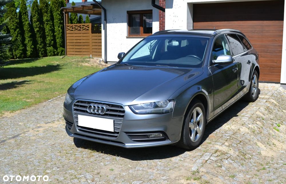 Audi A4 - 1