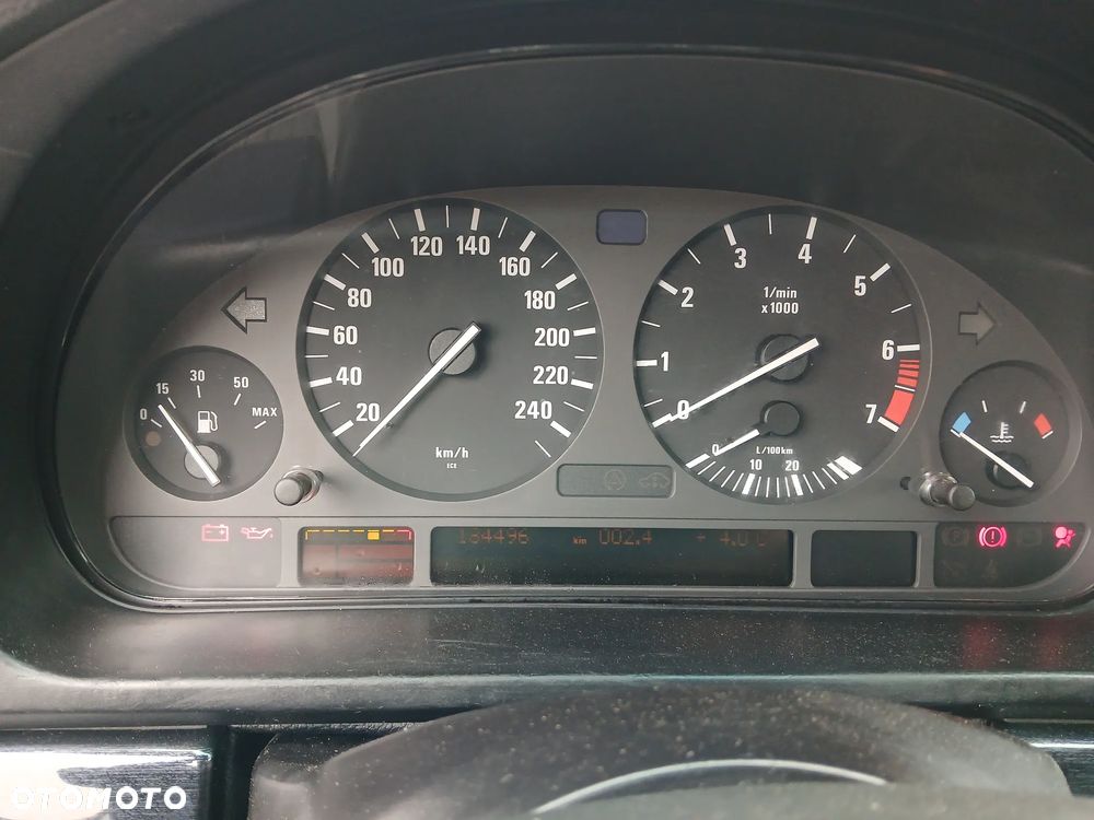BMW Seria 5 - 16