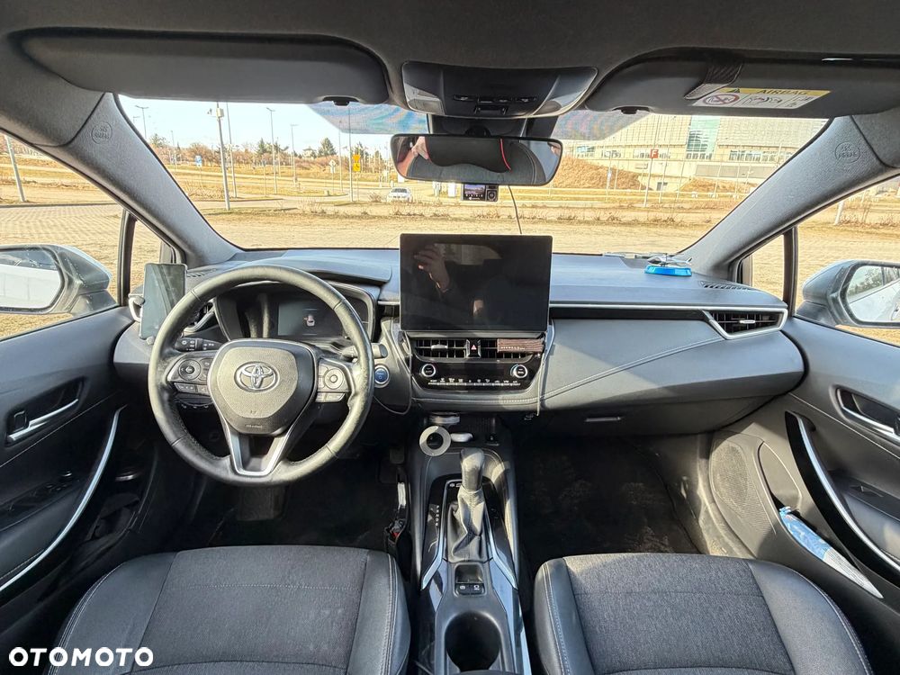 Toyota Corolla 1.8 Business Edition - 12