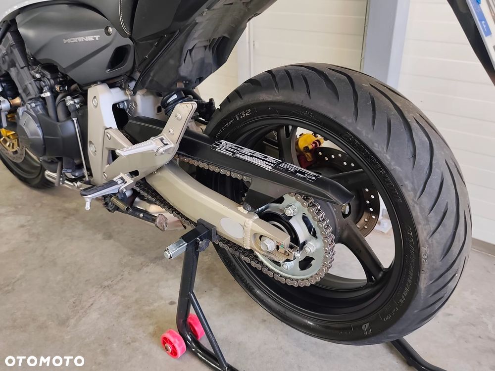 Honda Hornet - 18