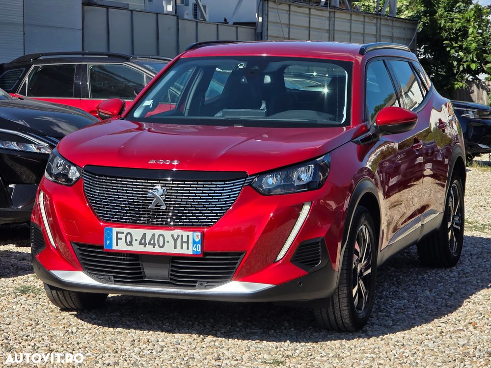 Peugeot 2008 PureTech 130 EAT8 GT - 3