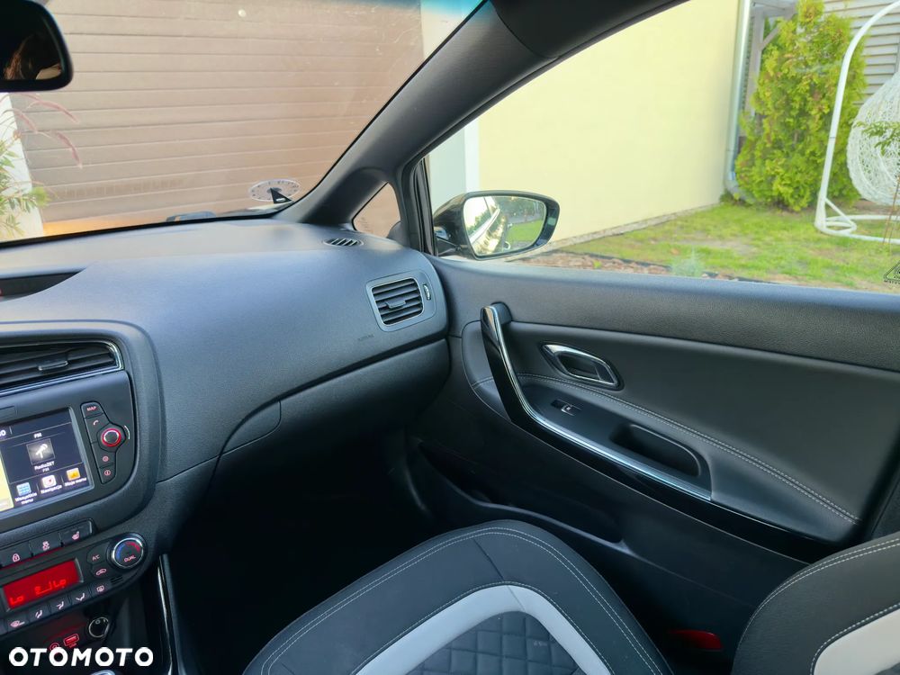 Kia Ceed Cee'd 1.6 CRDi GT Line - 25