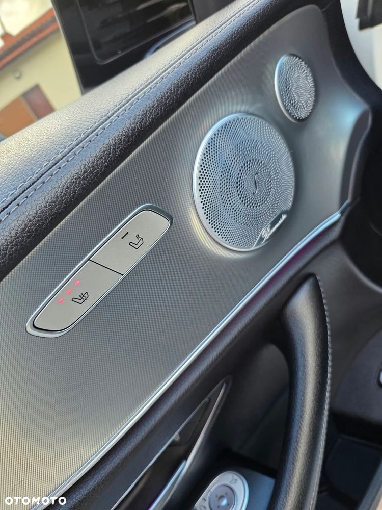 Mercedes-Benz Klasa E 300 9G-TRONIC - 30