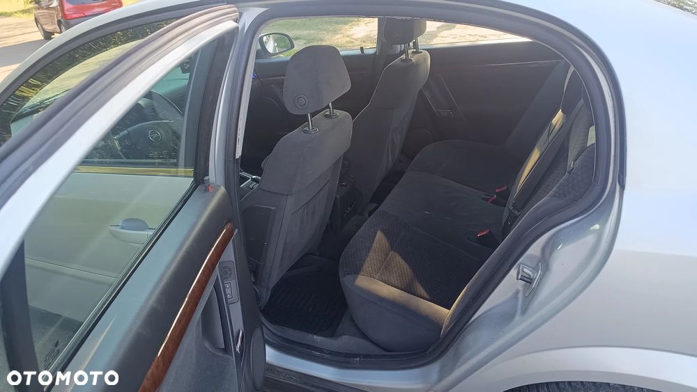 Opel Vectra 1.8 Club - 8