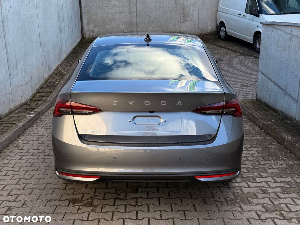 Skoda Octavia 1.5 TSI mHEV Drive Essence DSG - 7