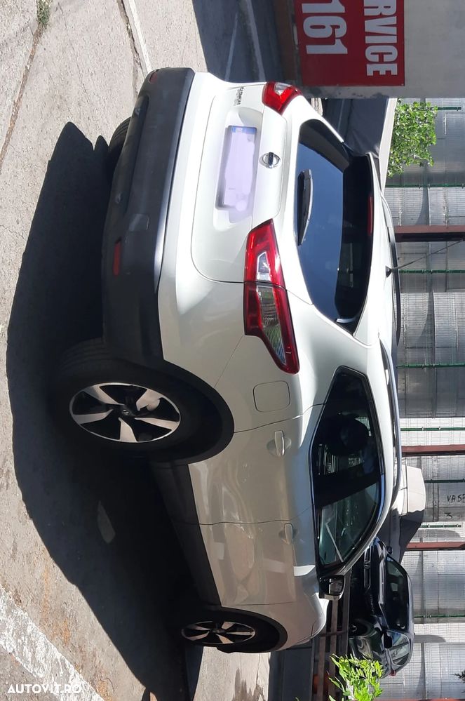 Nissan Qashqai 1.6 DCI Start/Stop X-TRONIC Tekna - 2