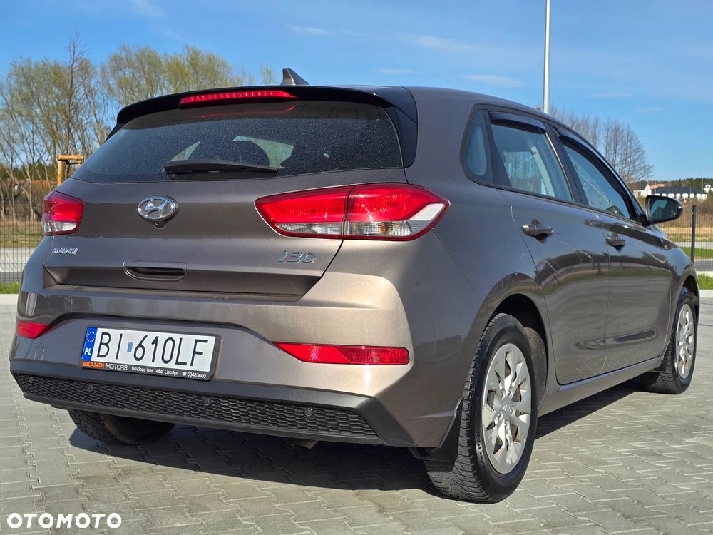 Hyundai i30 1.5 Pure - 11